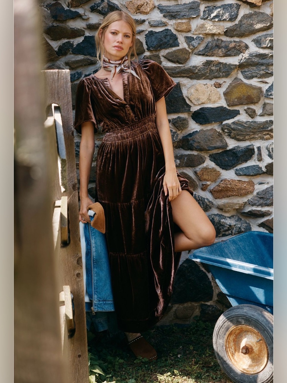 ❤️‍🔥Firm Price❤️‍🔥The Somerset Velvet maxi dress